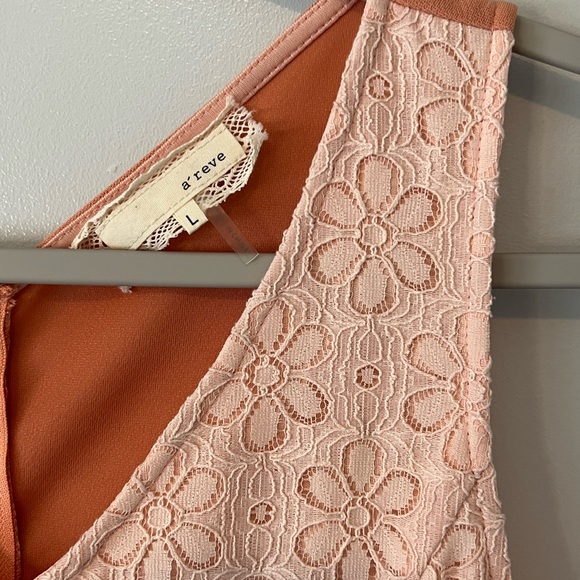 Women’s dress - Picture 3 of 5